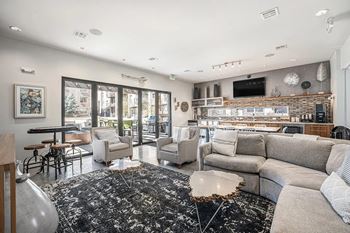 Resident lounge & hosting space
